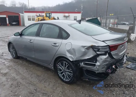 2023 Kia Forte Gt-Line z USA, uszkodzony, nr VIN 3KPF54AD3PE562416
